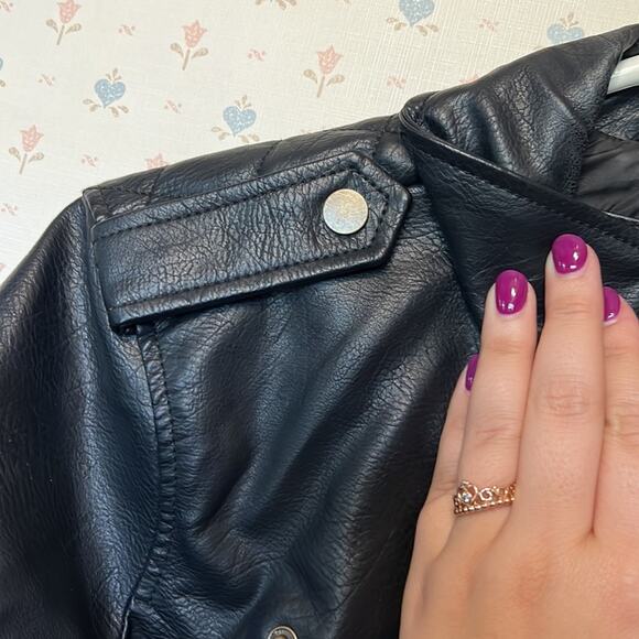 Universal Thread Small Faux Leather Multiple Zipper Polyester Jacket - Picture 9 of 16